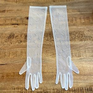 Bridal Pearl Gloves